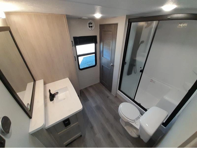 Coachmen Catalina 42 Condo 2027 alt
