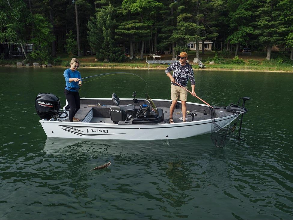2025 Lund Boat Co 1650 Angler Tiller alt