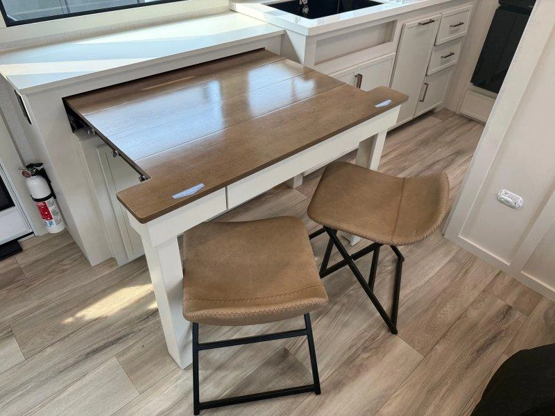 Brinkley Model I Ix20 2027 alt