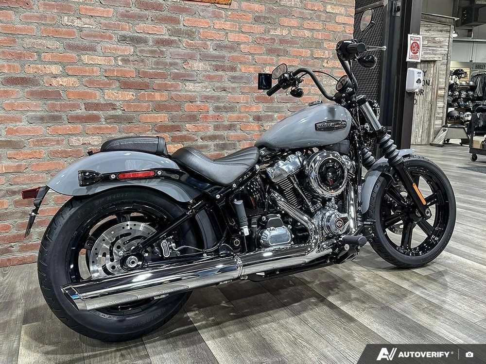 2026 Harley-davidson Street Bob alt