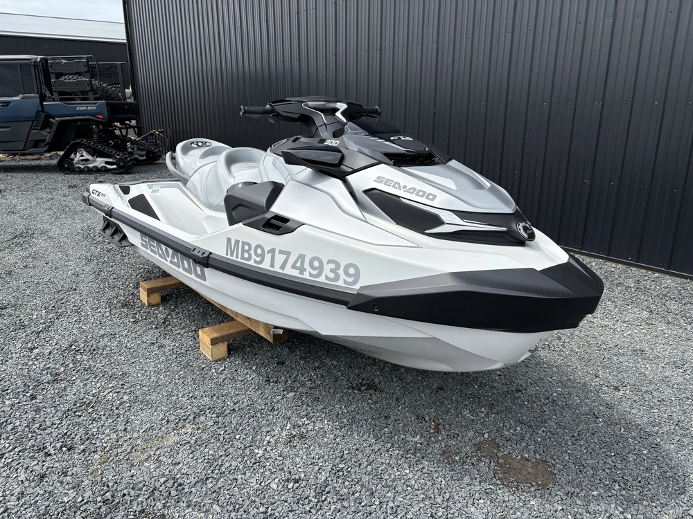 2024 Sea-doo Pwc Gtx Ltd 300 Aud Wh Ibr Idf 24 alt