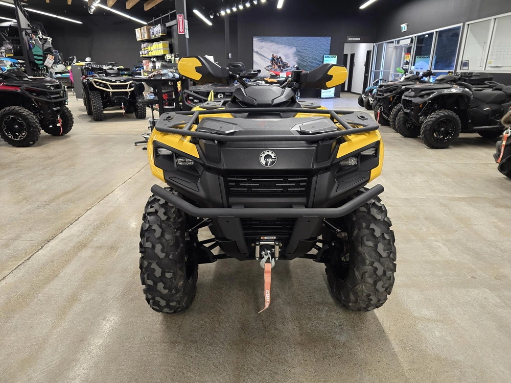 2024 Brp Outlander Xt 700 alt