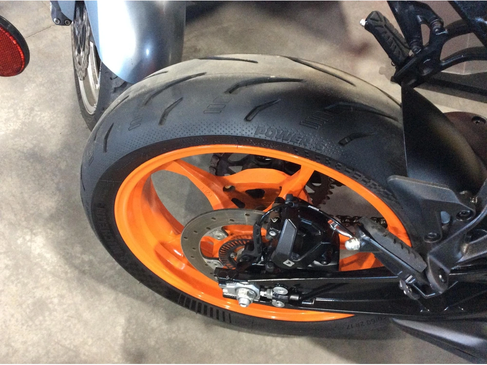 Ktm 390 Duke 2024 alt