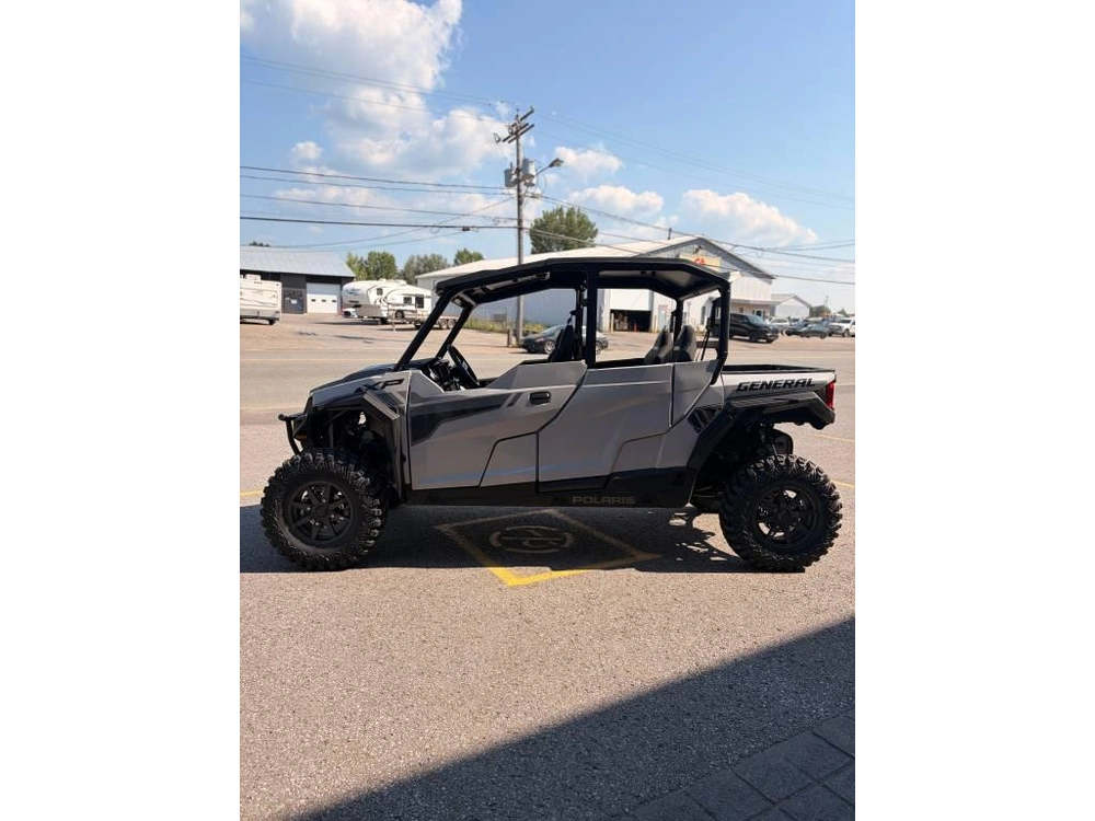 Polaris General Xp 4 1000 Sport 2026 alt