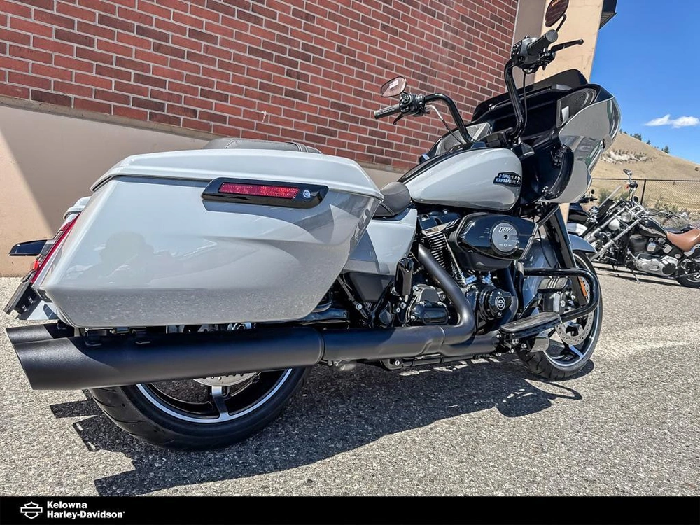 2026 Harley-davidson Fltrx - Road Glide® alt