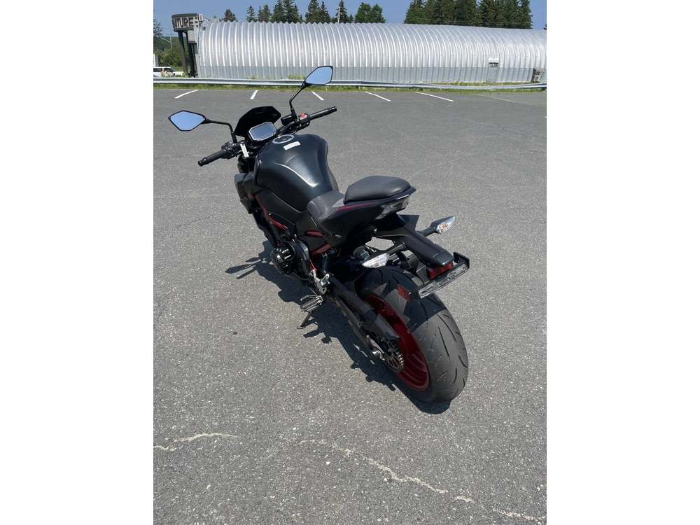 2021 Kawasaki Zr900f alt