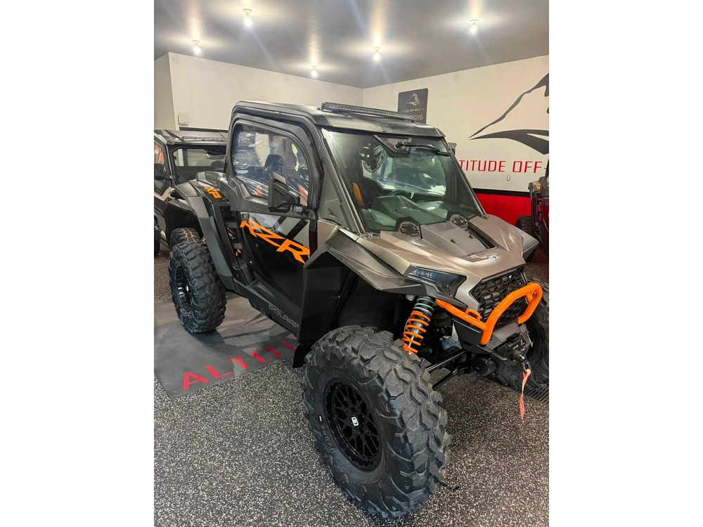 Polaris Rzr Xp 1000 Ultimate 2024 alt