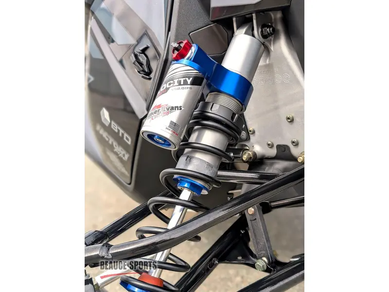 2026 Polaris SNO-26 9R INDY XCR 137 🎯 Motoneige Performance Trail Cloutée MINT Garantie Écran 7S Suspension Pro Prête Saison 🟢