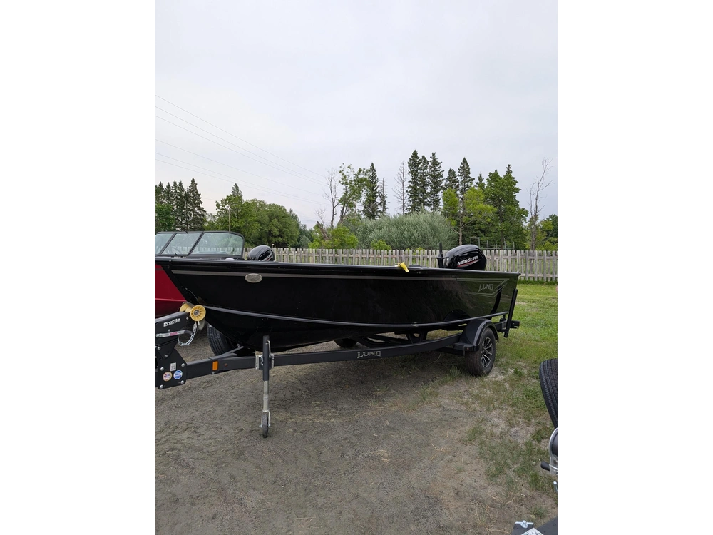 2026 Lund Boat Co 1800 Explorer Tiller alt