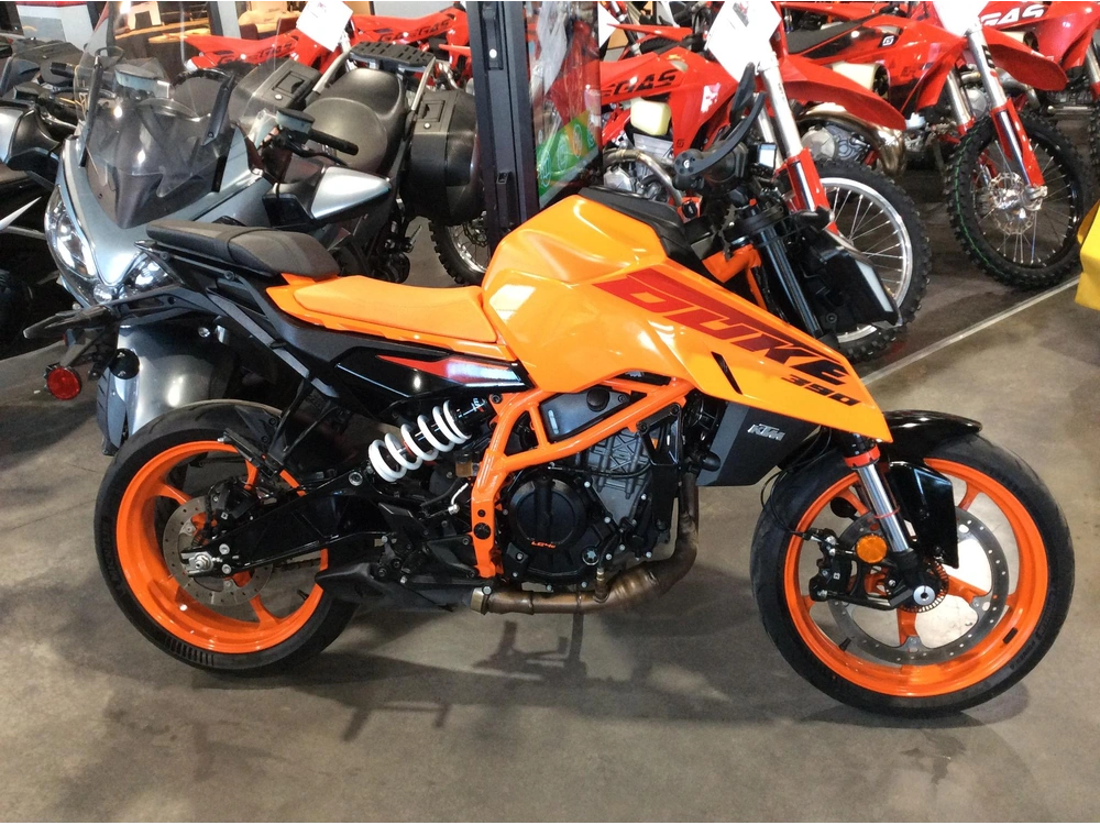 Ktm 390 Duke 2024 alt