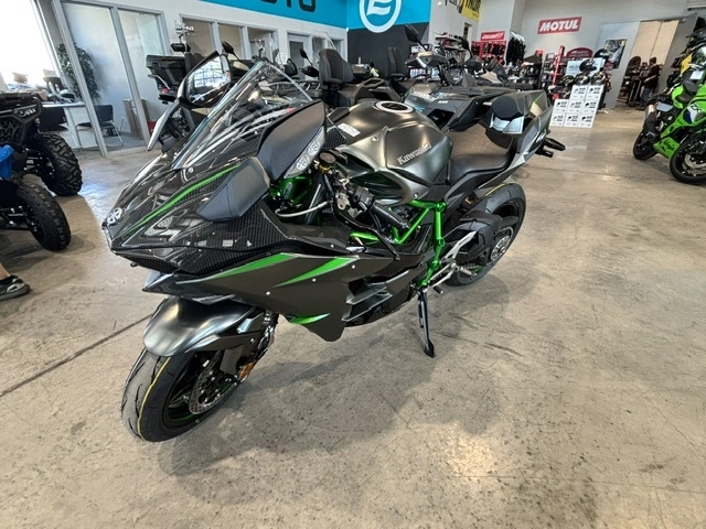 Kawasaki Ninja H2 Carbon H2 Carbon Supercharge Unique 2026 alt