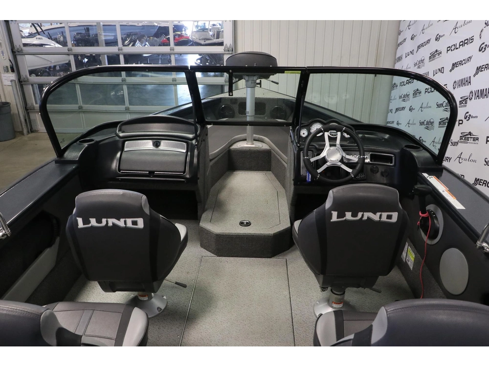 2022 Lund 1875 Crossover Xs + Mercury 175xl Pro Xs alt