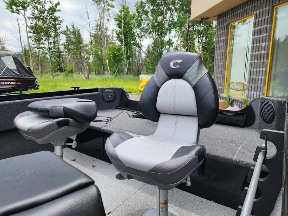 2026 Crestliner 1650 Kodiak Sc alt