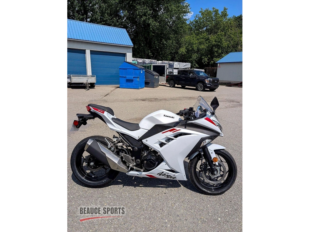 2026 Kawasaki Ninja 300 Blanc 🎯 Sport Bike Low Registration Cost R3 Rc390 Cbr300r Beginner Daily Rider 🟢 alt