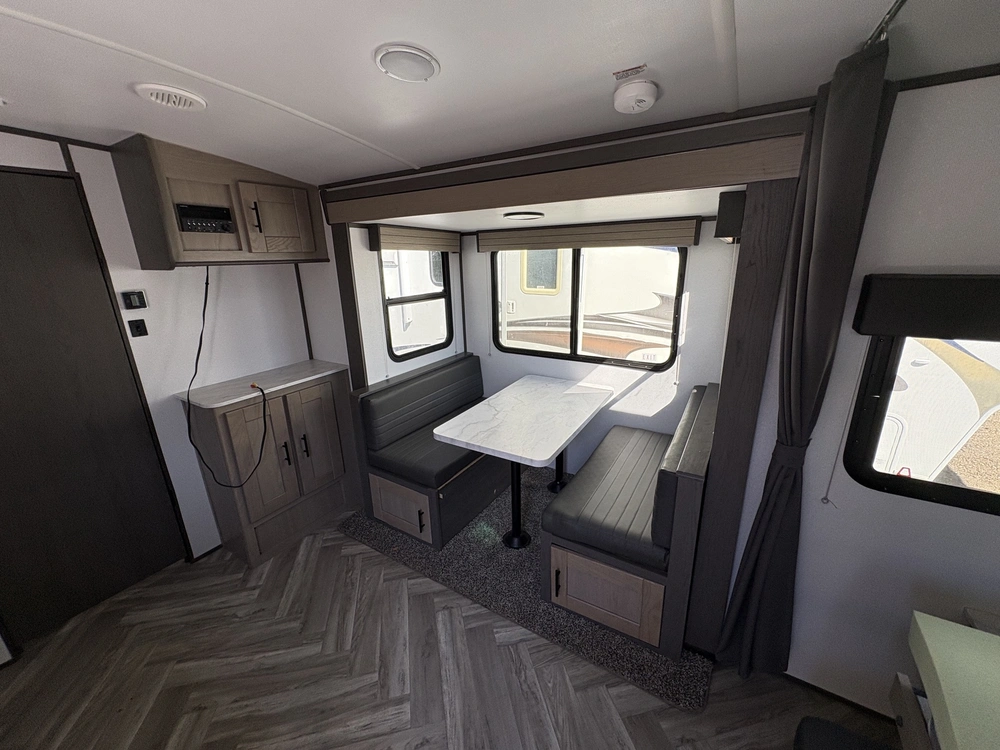 2021 Cruiser Rv Shadow Crusier 193 Mbs alt
