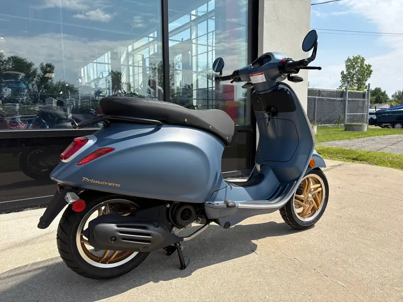 Vespa PRIMAVERA 50 OFFICINA 8 2027