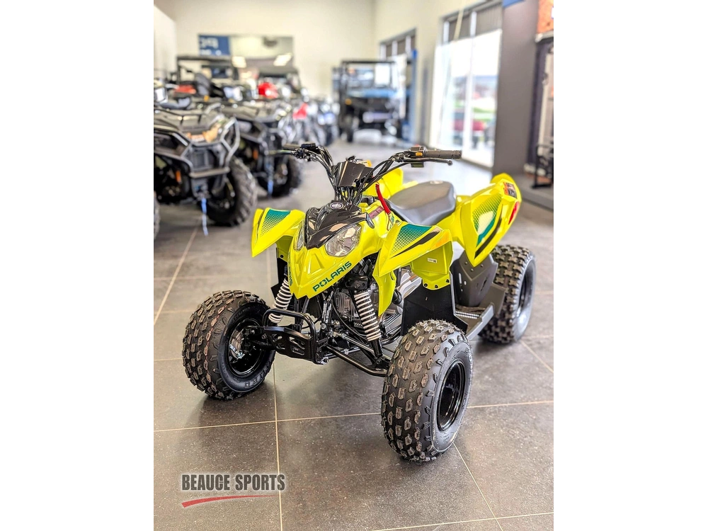 Polaris Outlaw 110 Lime Squeeze 🎯 Vtt Enfant Débutant Sécuritaire Apprentissage Drx90 Kfx90 Contrôle Parent 🟢 2026 alt