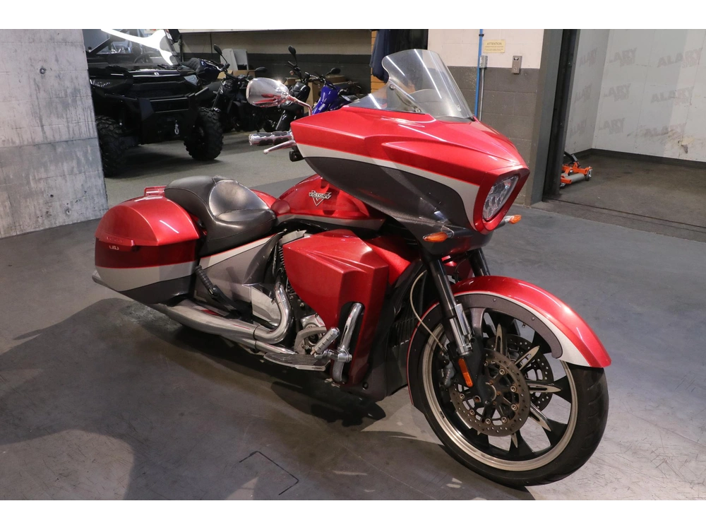 Victory Motorcycles Magnum 2015 alt