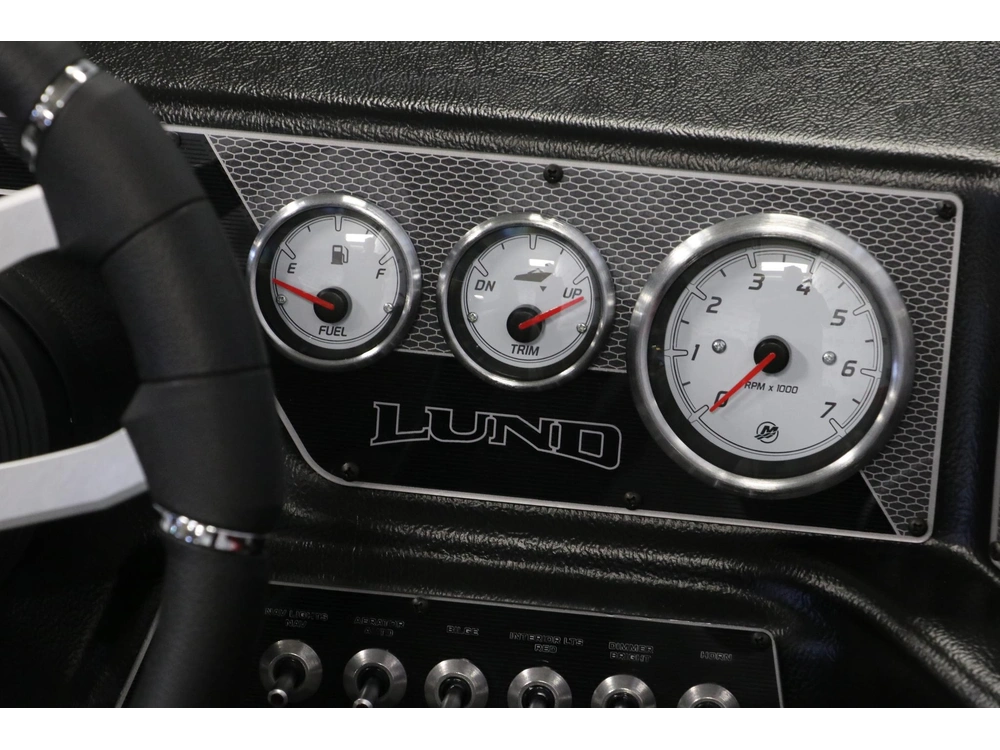 Lund 1875 Crossover Xs + Mercury 175 Hp & Remorque 2026 alt