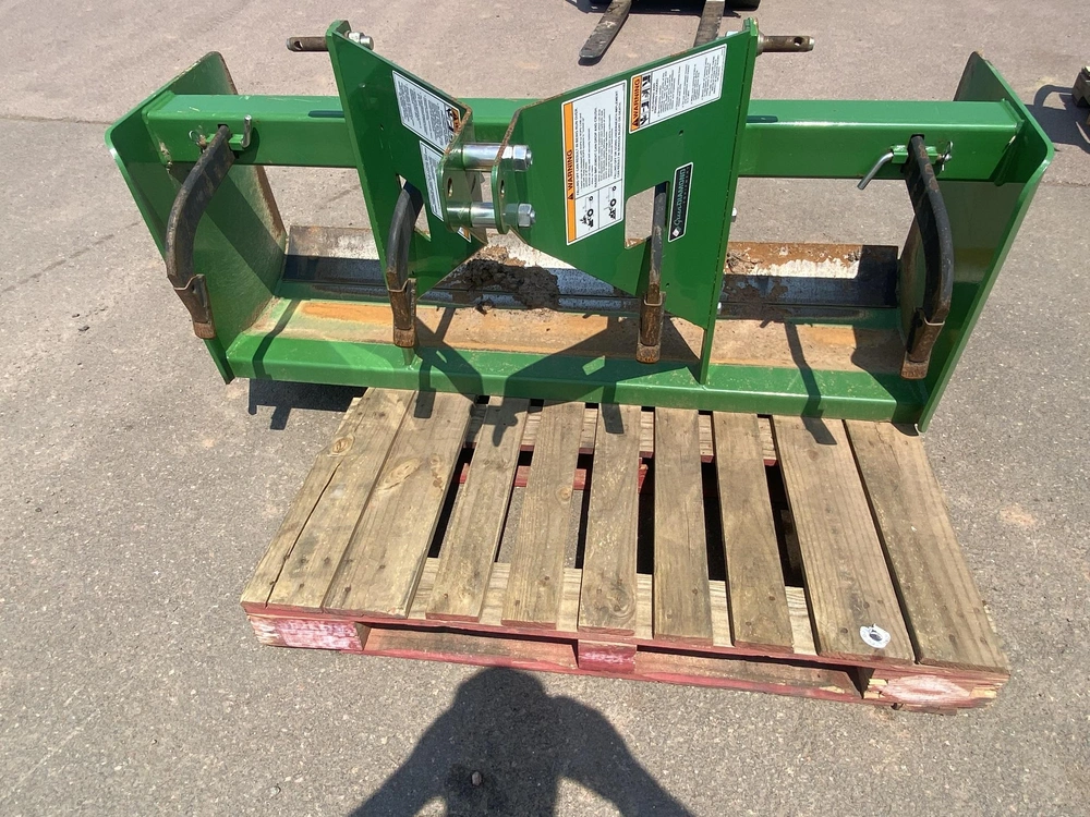 2020 John Deere 2025r alt