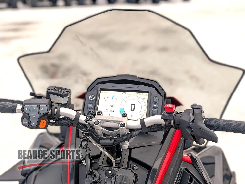 Polaris Prostar S4 Indy Adventure X2 137 ***vendu*** 2025 alt