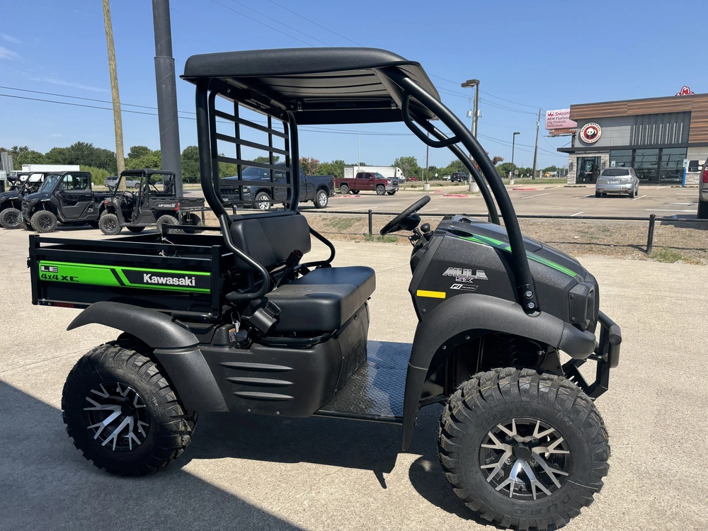 2027 Kawasaki Mule Sx Fi 4x4 Xc Le alt