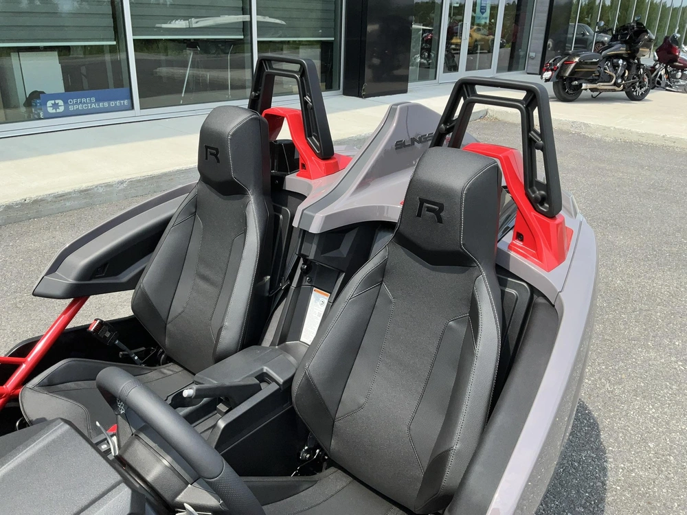 Slingshot R - Autodrive 2026 alt