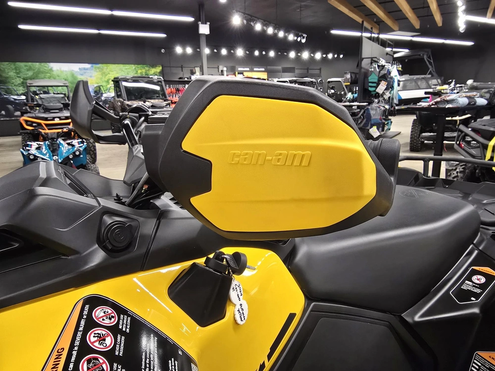2024 Brp Outlander Xt 700 alt