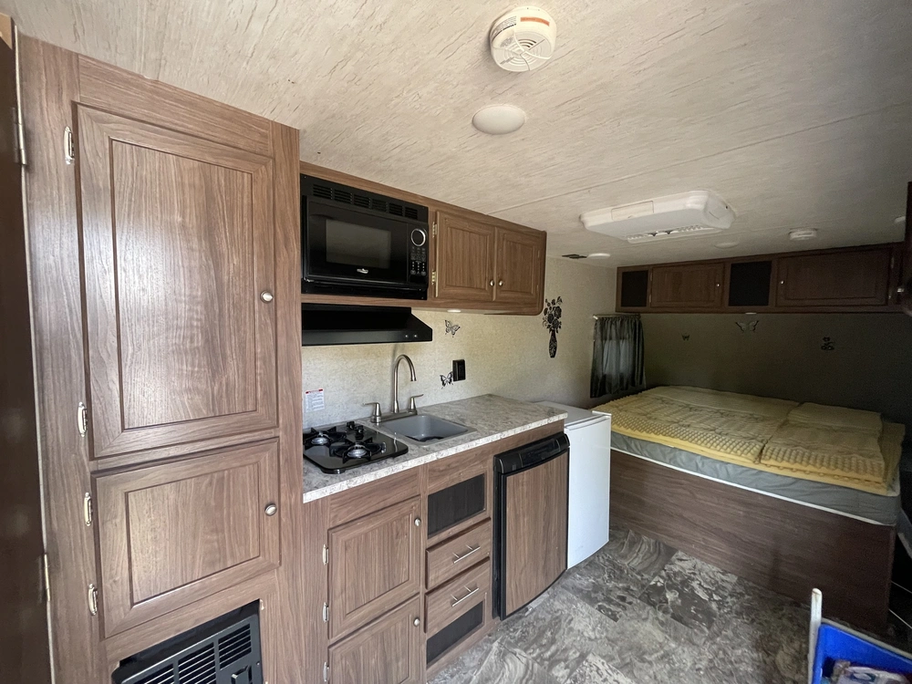 2018 Heartland Rv Pioneer Rb180 alt