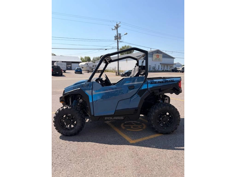 Polaris General 1000 Premium 2026 alt
