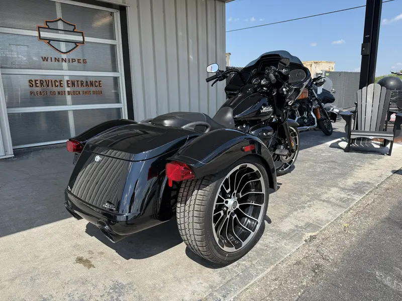 Harley-Davidson ROAD GLIDE 3 2025