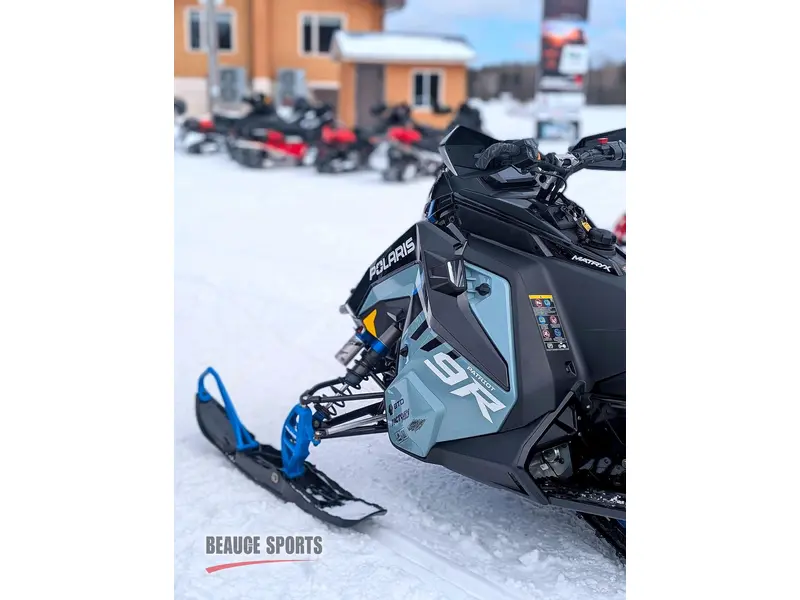 2026 Polaris SNO-26 9R INDY XCR 137 DÉMO GARANTIE COMPLETE DEAL !
