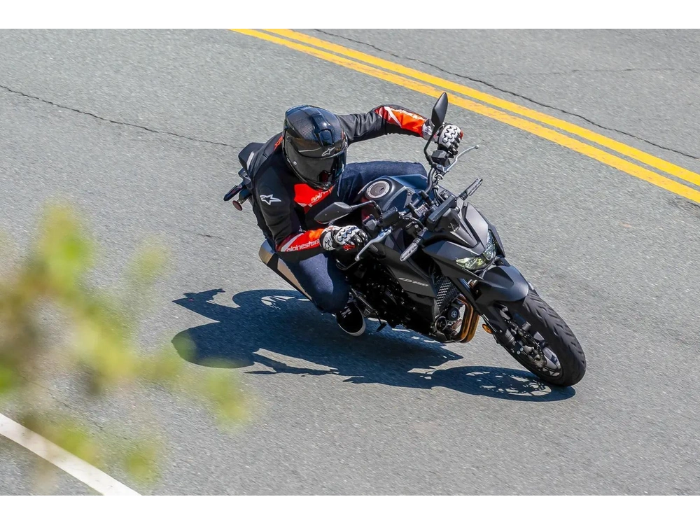2025 Honda Cb750 alt
