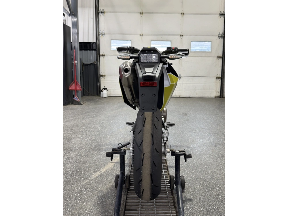 2026 Husqvarna 701 Supermoto alt