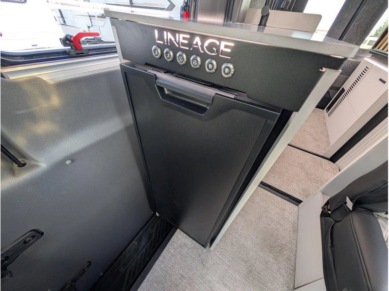 Grand Design Lineage Lvt1 2027 alt