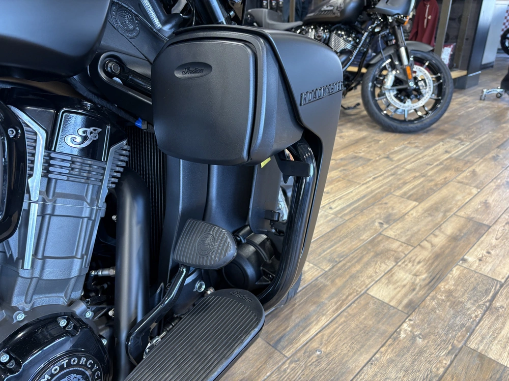 Indian Motorcycle Roadmaster Powerplus Noir 2026 alt