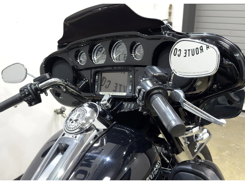 Harley-Davidson ELECTRA GLIDE ULTRA LTD 2015 — photo 8