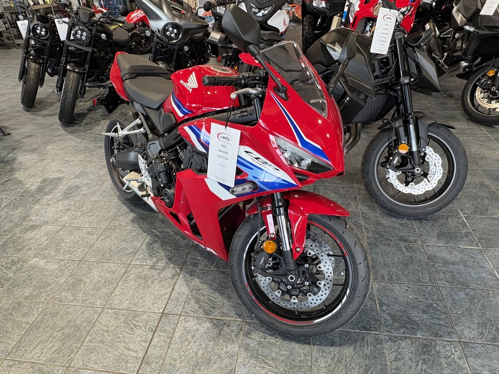 2026 Honda Cbr650ract alt