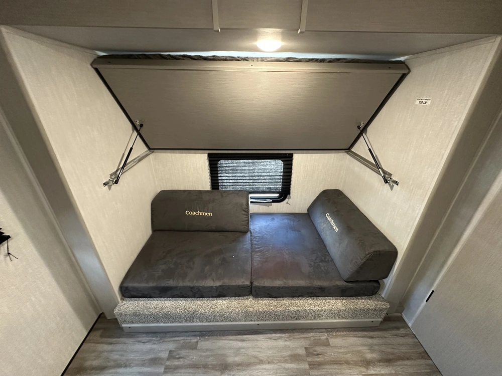 2024 Coachmen Apex 300bhs alt