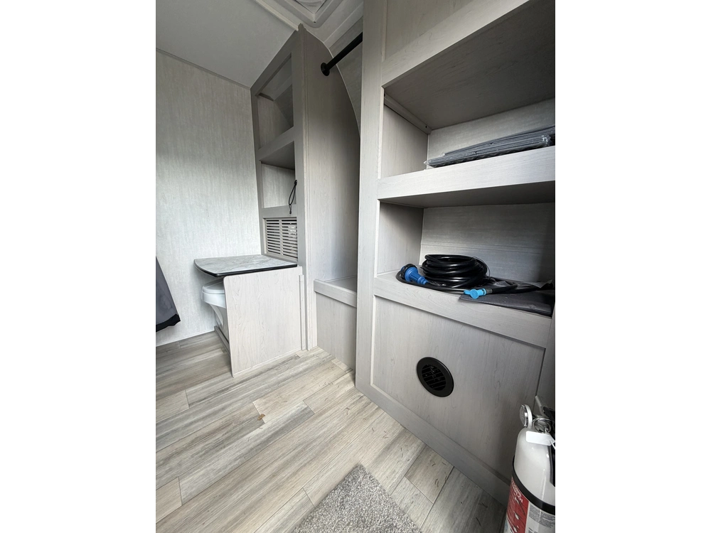 2025 Forest River (travel Trailer) Viking 11000rok Single Axle alt