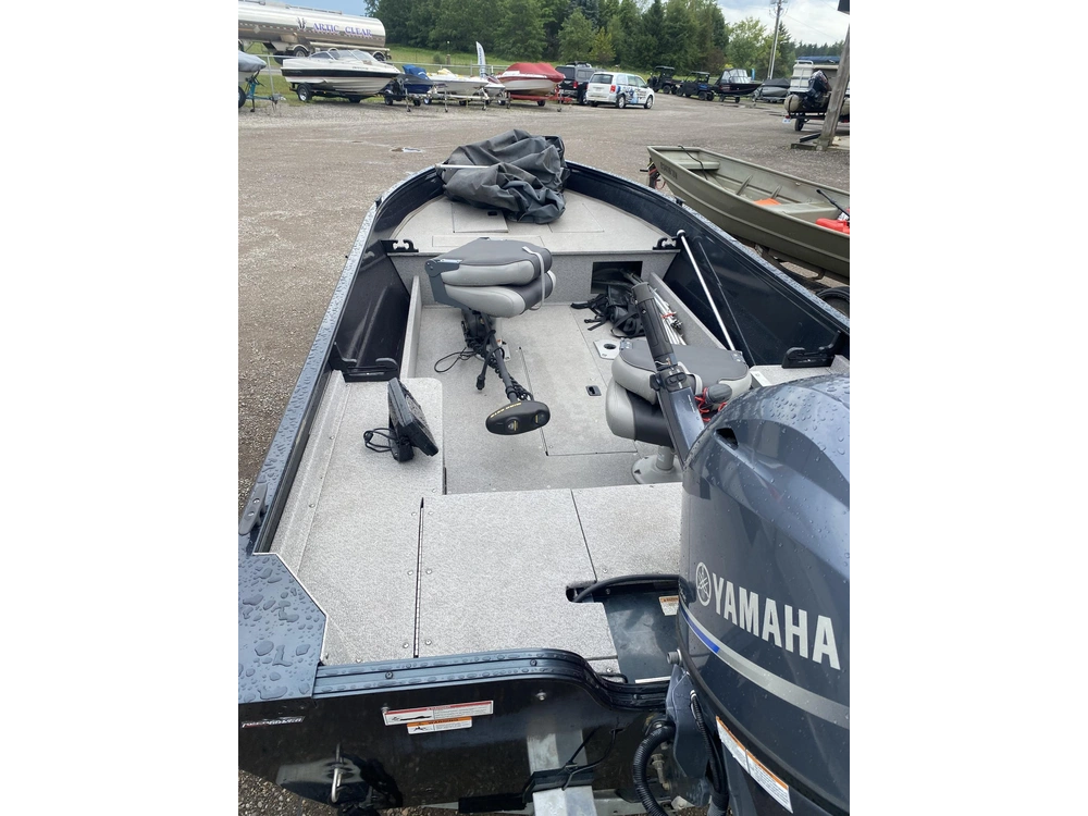 2016 Crestliner 1650 Discovery alt