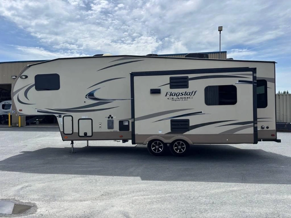 Flagstaff Classic Super Lite 8528ikws 2017 alt