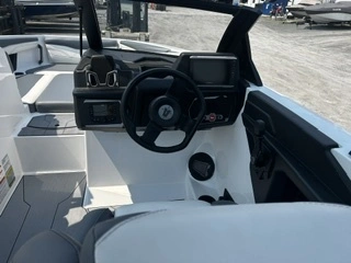 Axis T220 R 2024 alt