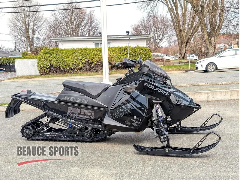 2026 Polaris SNO-26 9R INDY XCR 137 🎯 Motoneige Performance Trail Cloutée MINT Garantie Écran 7S Suspension Pro Prête Saison 🟢