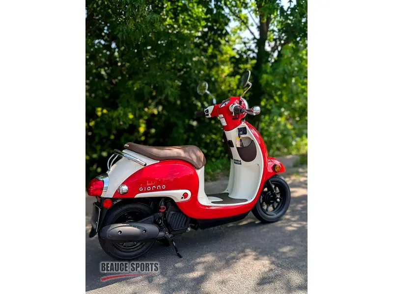 Honda GIORNO NCW50S | 🌍 Rival Piaggio Typhoon 50, Vespa Primavera 50 & Yamaha Jog 🌍 2025