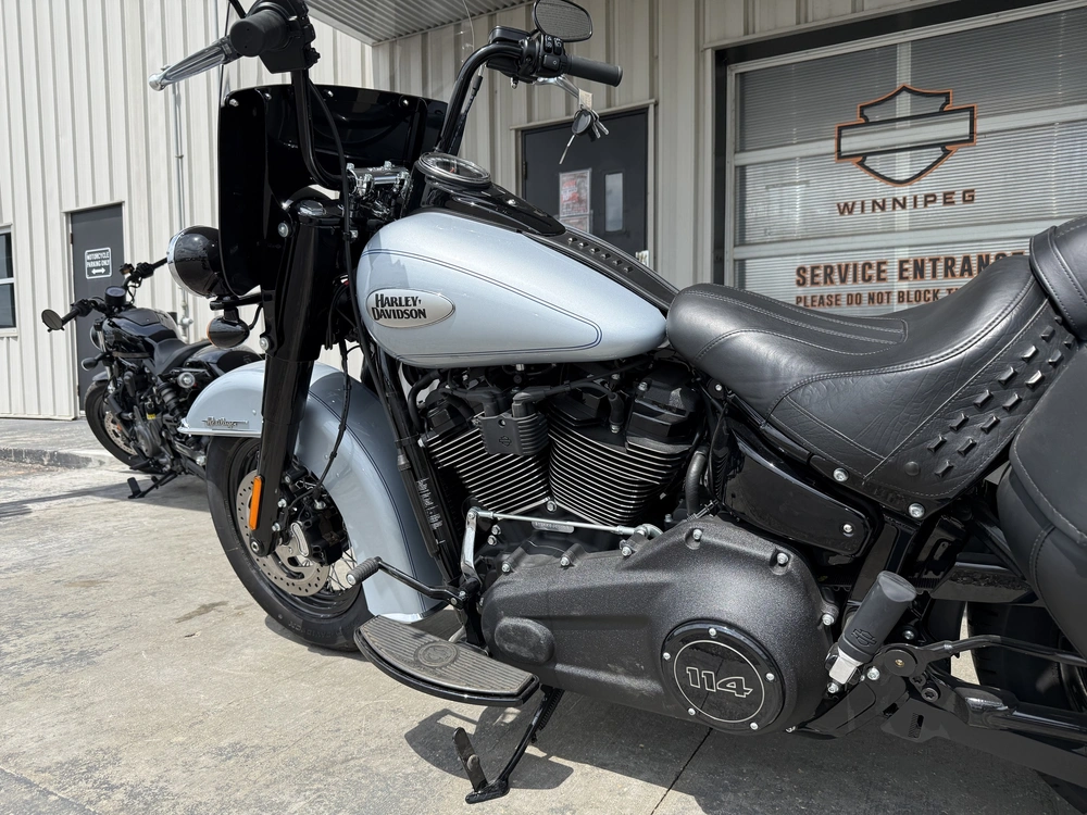 2024 Harley-davidson Flhcs - Heritage Classic *new Bike. Clearance Price.* alt