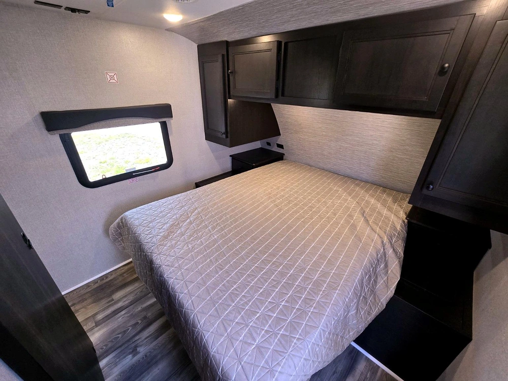2022 Jayco Starcraft 252rb alt