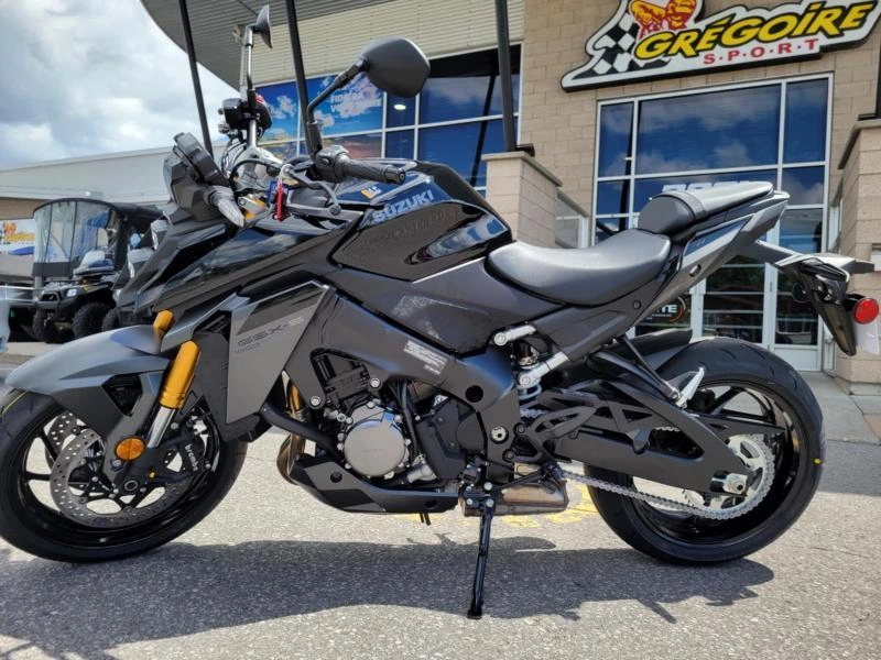 2025 Suzuki Gsx-s1000a alt