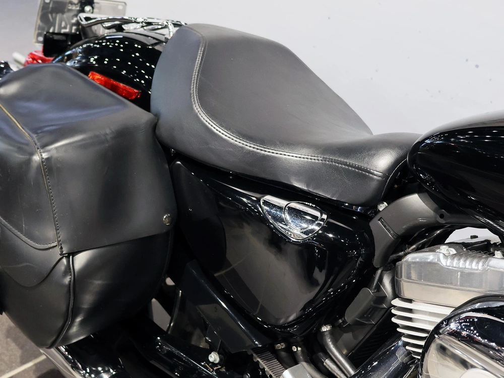 2011 Harley-davidson Sportster Superlow Xl883l alt