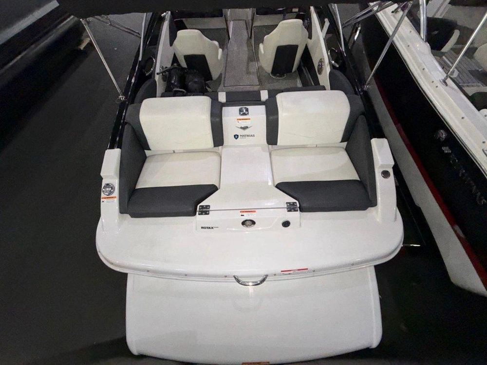 2014 Glastron 187 Gt alt